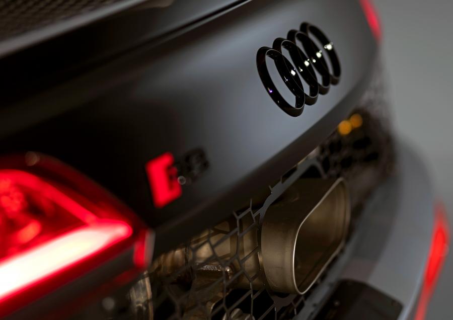 Логотип Audi R8 LMS GT4 2019 года  (фото 5 из 37)